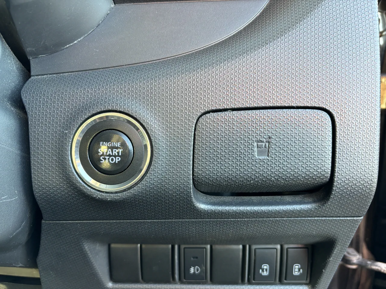 スズキ ソリオ ブラック&ホワイト - 画像 (23)