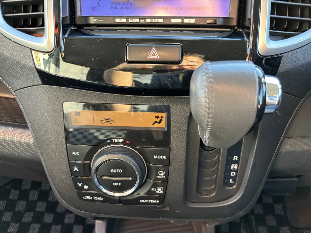 スズキ ソリオ ブラック&ホワイト - 画像 (30)