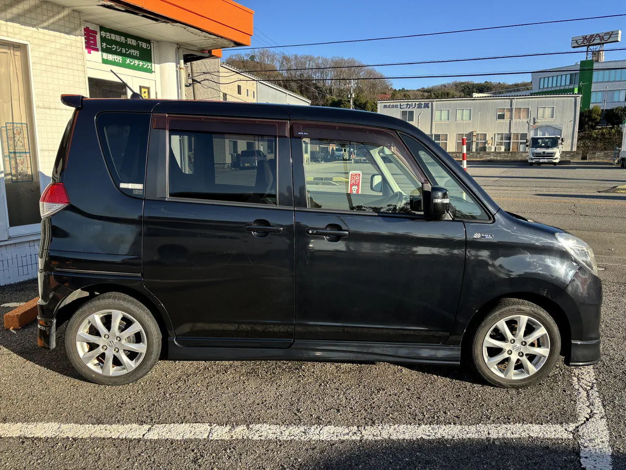 スズキ ソリオ ブラック&ホワイト - 画像 (6)